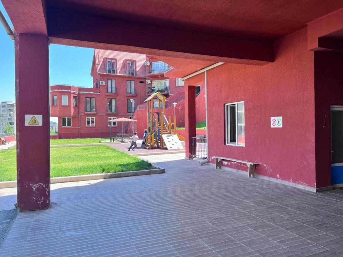 Cozy Apartment In Vake 第比利斯 外观 照片